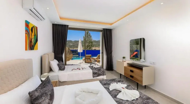 Villa Taha in Kas With 3 Bedrooms and 3 Bathrooms, Забронировать Вилла Отели провинции Антальи с парковкой, Парковка