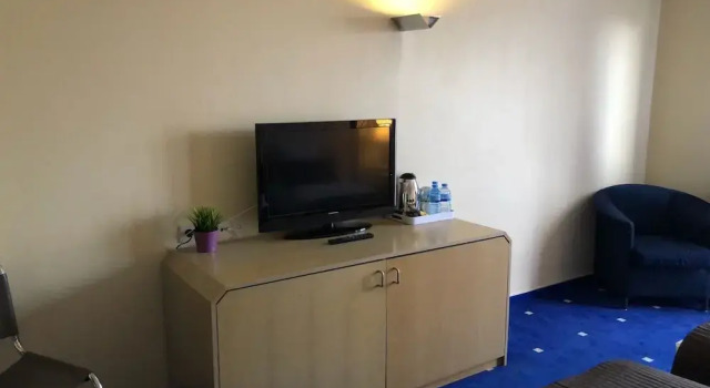 Park Hotel Airport, Varaa Hotelli Gosselies 