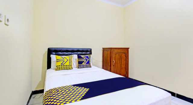 Двухместный номер Economy SPOT ON 93007 Guest House Lestari