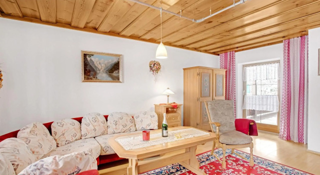 Ferienwohnung König, Varaa Hotelli Hotellit Baijeri pysäköinnillä, Pysäköinti