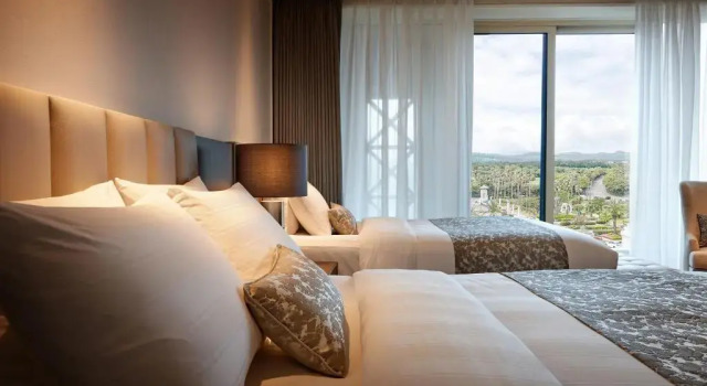 Двухместный люкс Deluxe с видом на горы Lotte Hotel Jeju