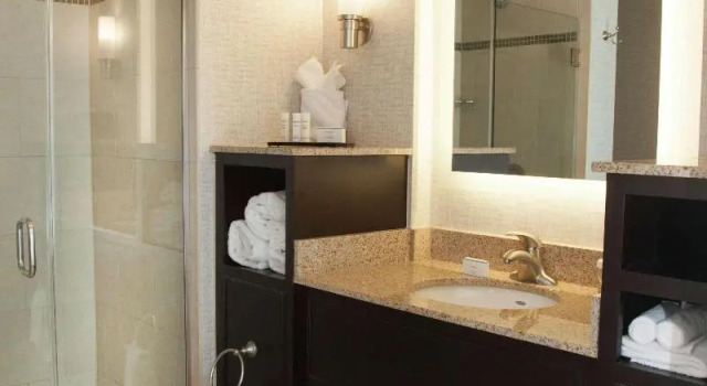 Номер Standard Embassy Suites Columbus - Airport