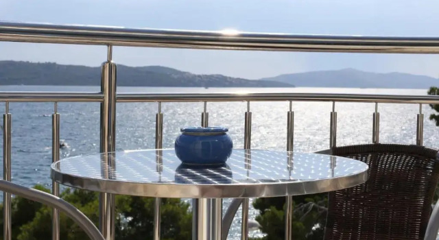 Студия с балконом и с видом на море Apartments Dado Trogir