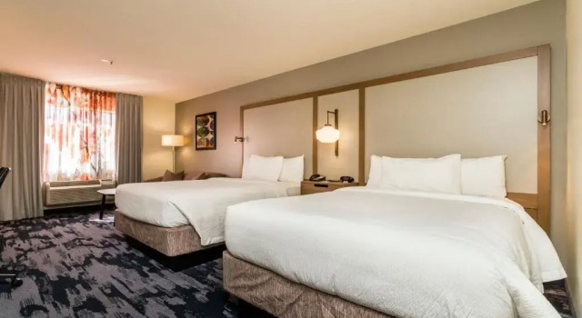Четырёхместный люкс Fairfield Inn St. George
