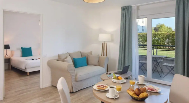 Апартаменты Quality Aparthotel Orleans Sud Zenith