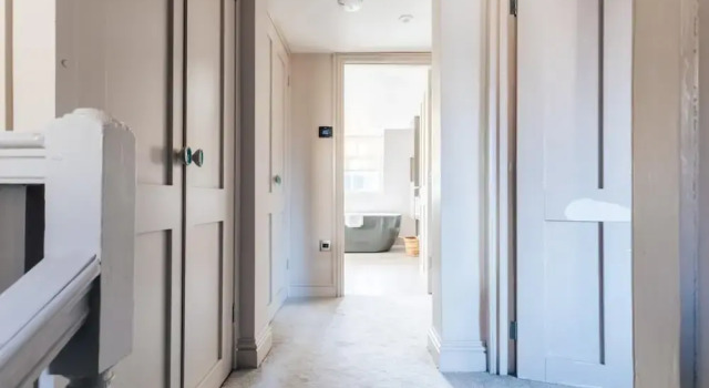 Modern Central Bath Apartment, Varaa Huoneisto Asunnot kohteessa Merseyside, Huoneisto