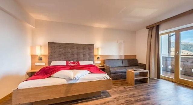 Двухместный номер Deluxe с балконом Hotel Alpenfrieden