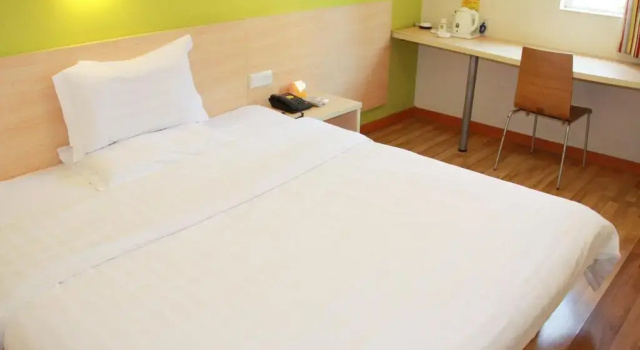 Двухместный номер Standard 7Days Inn Tangshan Haigang District Haicheng Road