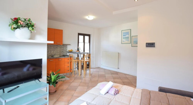 Beautiful Apartment in Vignole With Wifi