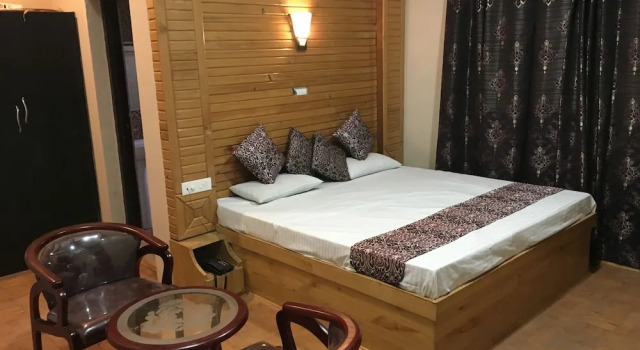Hotel Royal Bahaar, Забронировать Отель Сринагар Jammu & Kashmir Ski