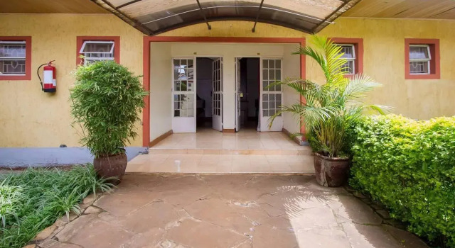 Camera Deluxe Konar House Kilimani