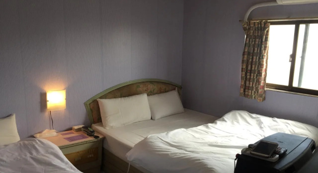 CHEN-FEI Business Hotel, Rezervovat Hotel Hotely v Longtan s parkováním, Parkování