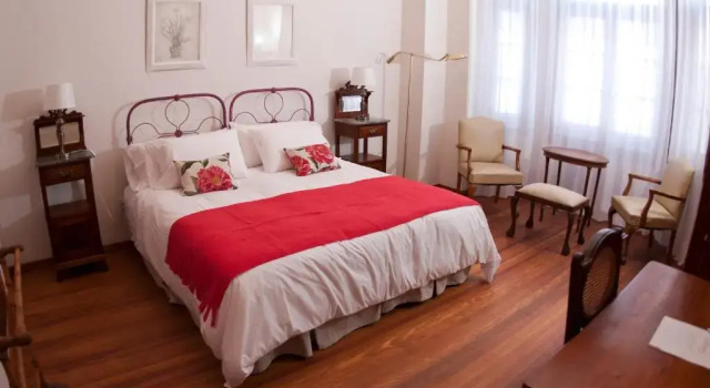 Deluxe Suite Hotel Papiros