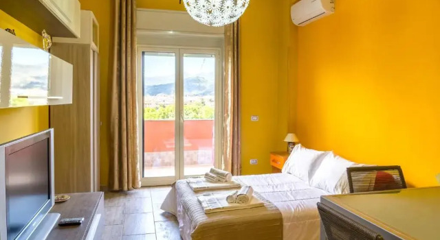 B-52 Les Roches Noires, Book Hotel Hotels in Sicily with Parking, Parking