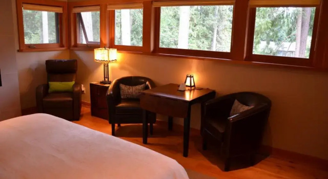 Студия Shades of Jade Inn and Spa