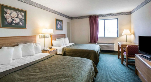 Quality Inn & Suites Caseyville, 예약 호텔 케이시빌 일리노이