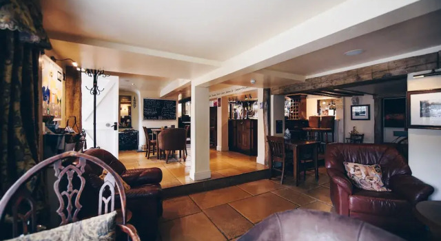 Fox Country Inn, Забронировать Отель Ибстоун 