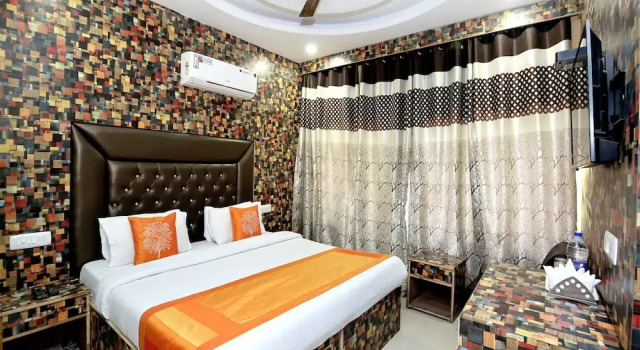 OYO 8622 Hotel Grand Inn