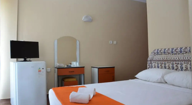 Четырёхместный номер Standard с балконом Nil Hotel