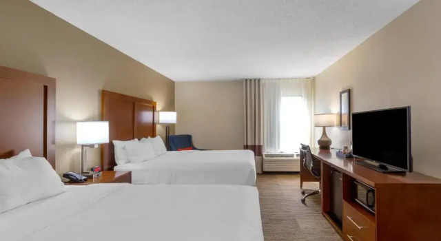 Четырёхместный номер Superior Comfort Inn University Durham - Chapel Hill