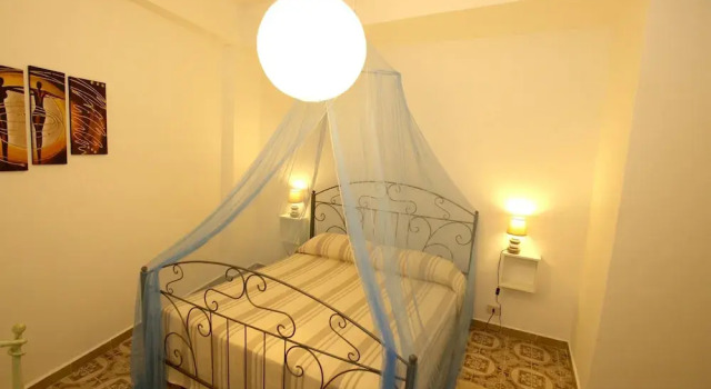 House With 4 Bedrooms in Palermo, With Wonderful sea View, Enclosed Ga