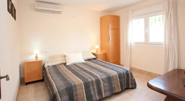 Els Olivars - Three Bedroom, Reservar Hotel Pau 
