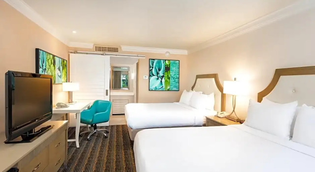 Четырёхместный номер Economy DoubleTree by Hilton San Diego Bayside
