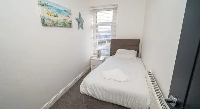 Cosy 3-bed House Walk to Swansea Stadium