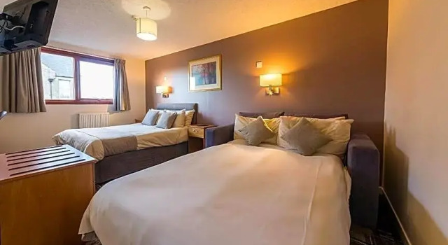 Семейный номер Standard Castletown Hotel