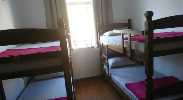 Hostel Calábria na Vila Madalena junto a alegria da Vila, Забронировать Хостел Хостелы Сан-Пауло, рядом с Больница Санкта-Маджоре–Пиньейруш, Хостел