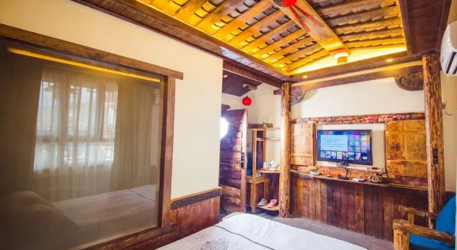 Dielianhua Cowherd Inn Zhangjiajie