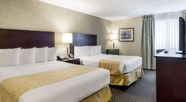 Четырёхместный номер Standard Clarion Inn Seekonk - Providence