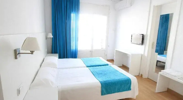 Двухместный номер Standard Hotel Villa Garbí