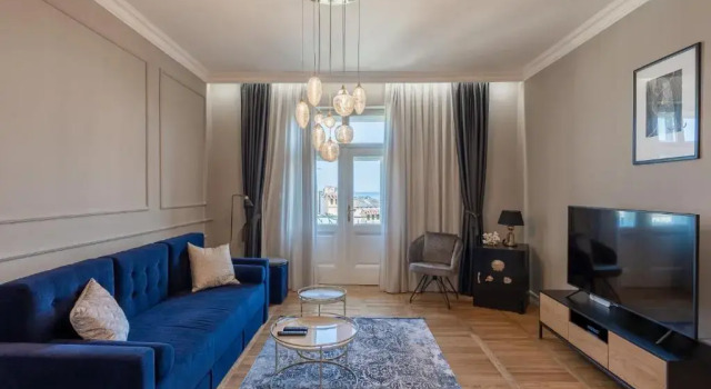 Luxury Peitho Residence