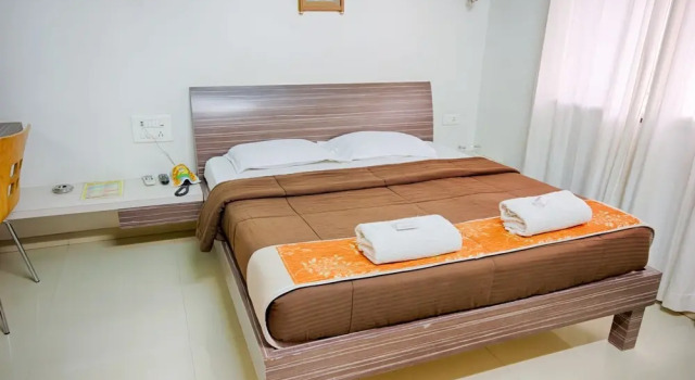 OYO 4018 Hotel Grand Ashwin