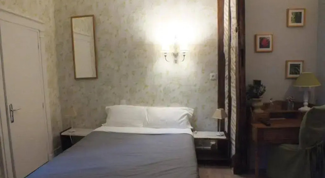 Htel Des Arts, Rezerwuj Hotel Tours 
