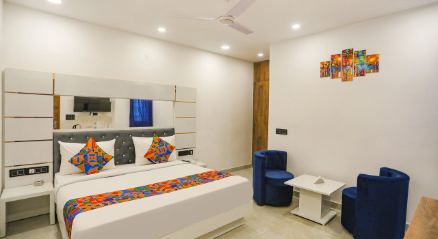 Номер Deluxe FabHotel F9 Noida Sector 27