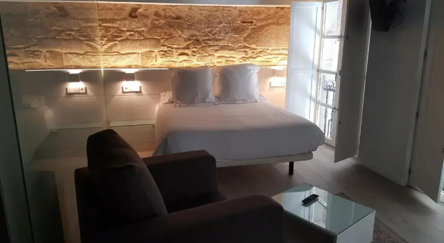 Полулюкс Hotel Montes