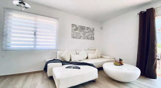 Villa Julia Relax Dream Holiday, Book Villa Hotels in Tenerife with Parking, Parking