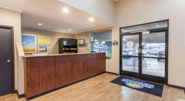 Days Inn by Wyndham San Diego-East/El Cajon