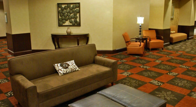 DoubleTree by Hilton Rocky Mount, Buchen Sie Hotel Rocky Mount 