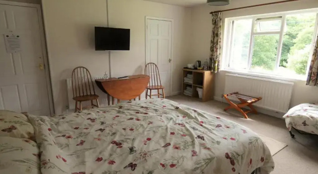 Riverside B&B