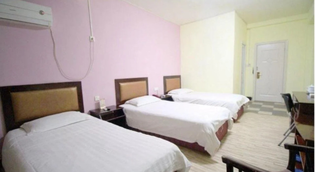 Yiting Holiday Hotel