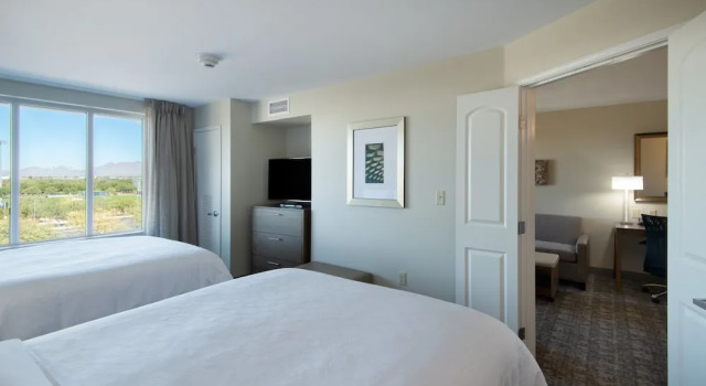 Люкс c 1 комнатой Staybridge Suites - Scottsdale - Talking Stick by IHG