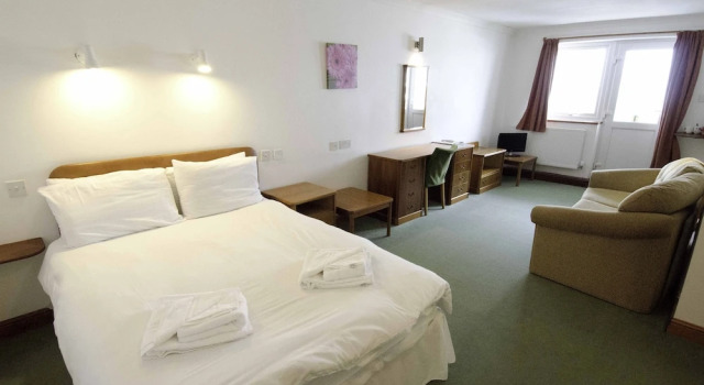 Трёхместный номер Superior Seacote Hotel