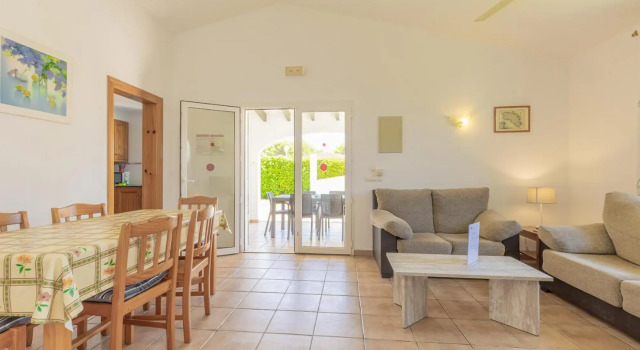 Villa Miguel Large Private Pool A C Wifi Car Not Required - 3322, Varaa Villa Mökit kohteessa Ciutadella, Mökki