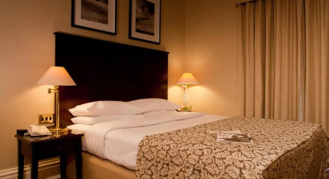 Номер Executive Old Swan Hotel
