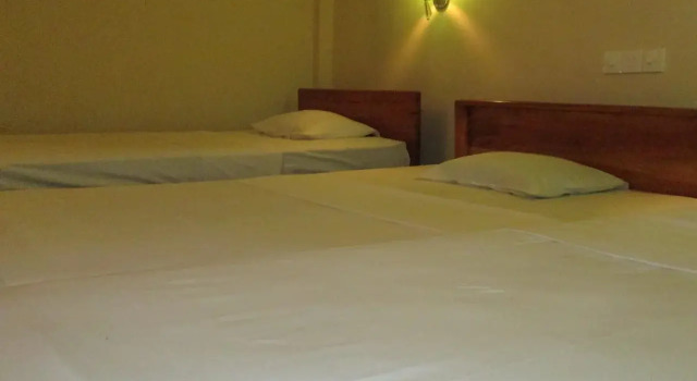 Leesha Tourist Home