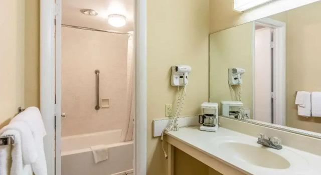Номер Standard Econo Lodge East Staunton