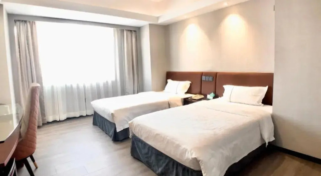 Двухместный номер Superior Jinguan Holiday Hotel